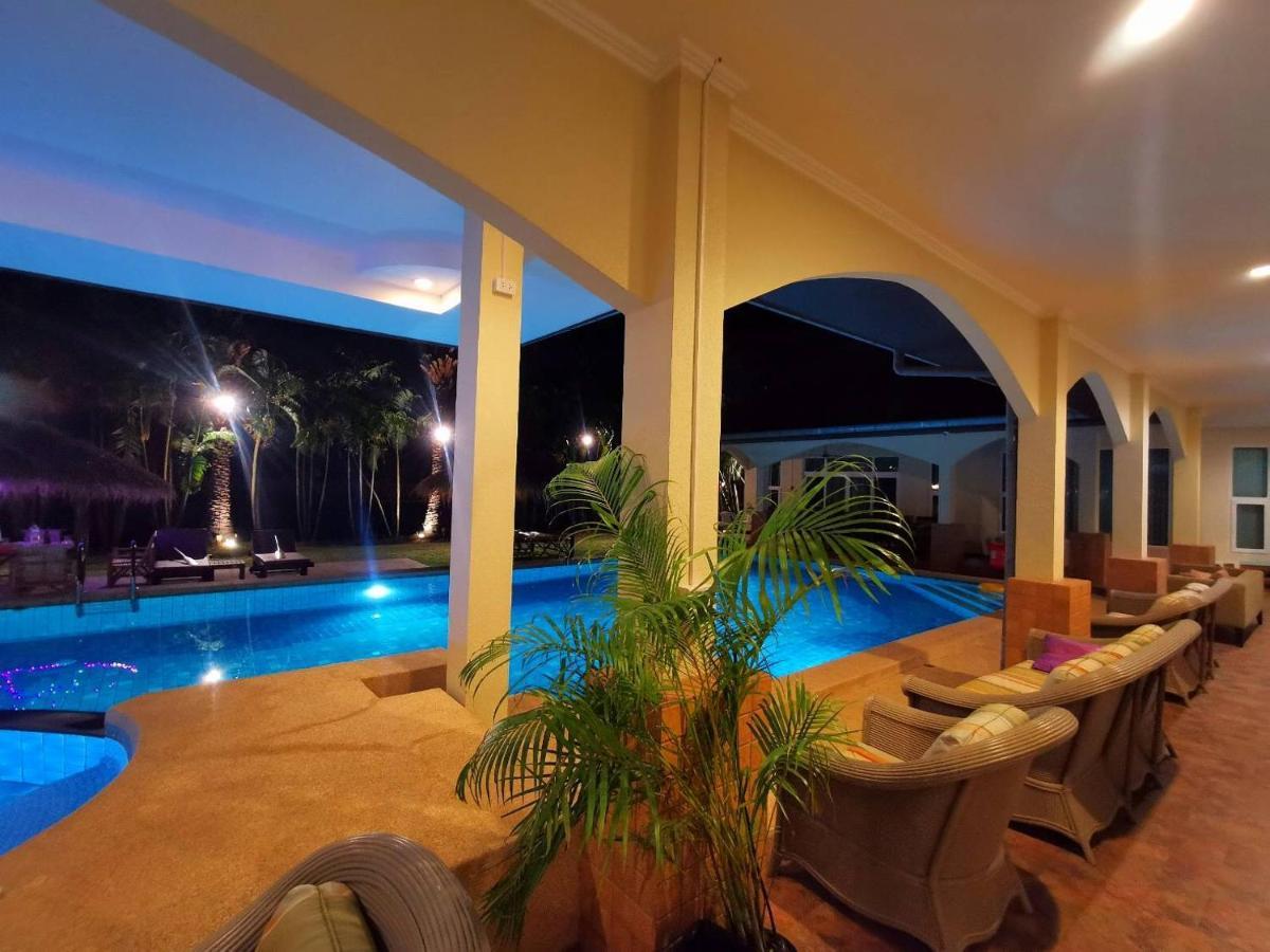 Px Pool Villa Pattaya Nong Prue Экстерьер фото